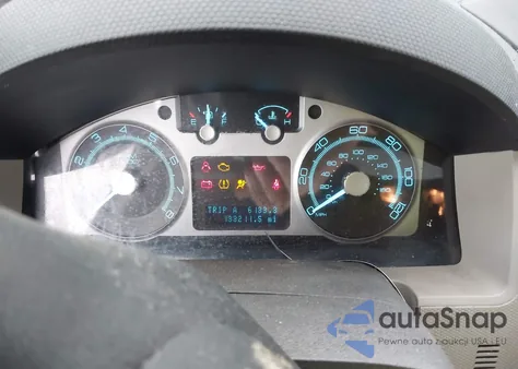 2010 Mercury Mariner z USA, uszkodzony, nr VIN 4M2CN9B72AKJ10920